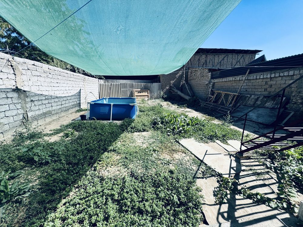 Продается дом 2,5 соток. Кибрай. Салар. Кирпичный