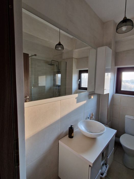 Inchiriez ap 2 camere utilat si mobilat complet!!