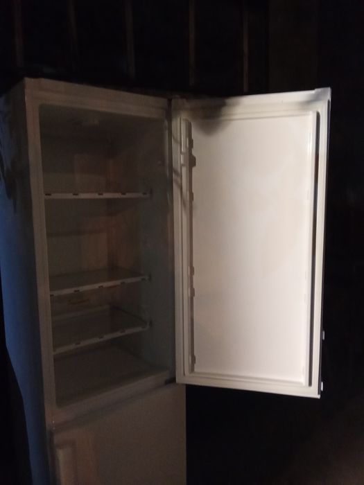 Vând combină frigorifică