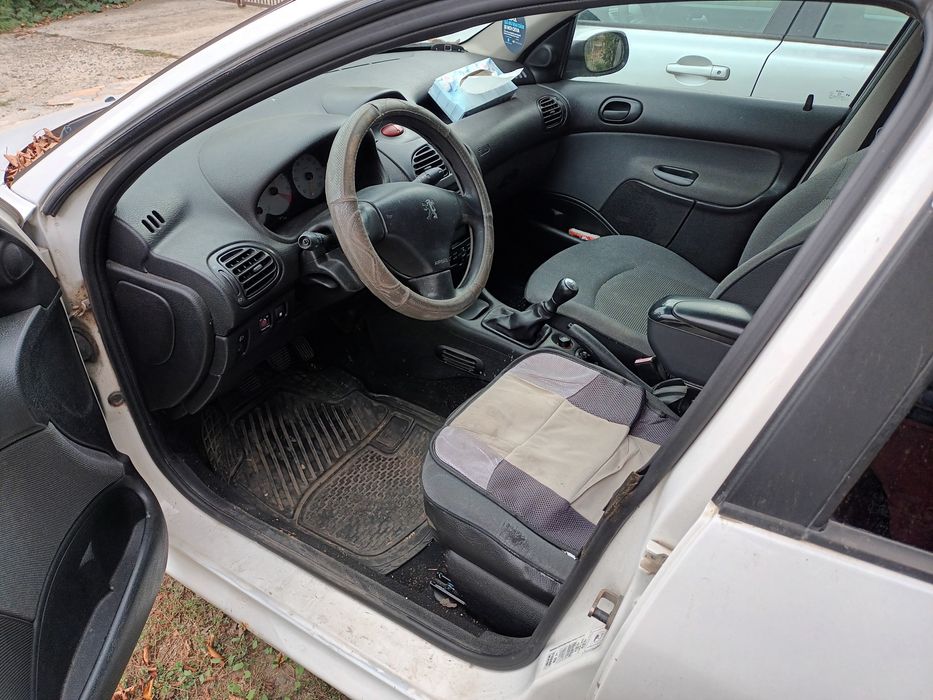 Volvo V50 + Peugeot 206