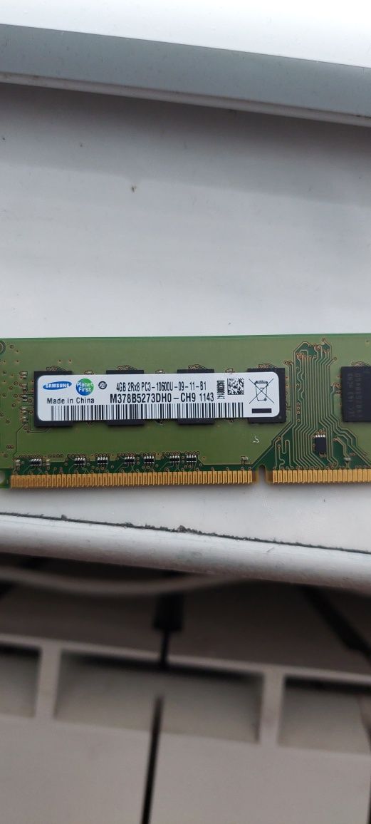 Рам памет за PC 4GB DDR3 /1333 MHz/PC3-10600U 15