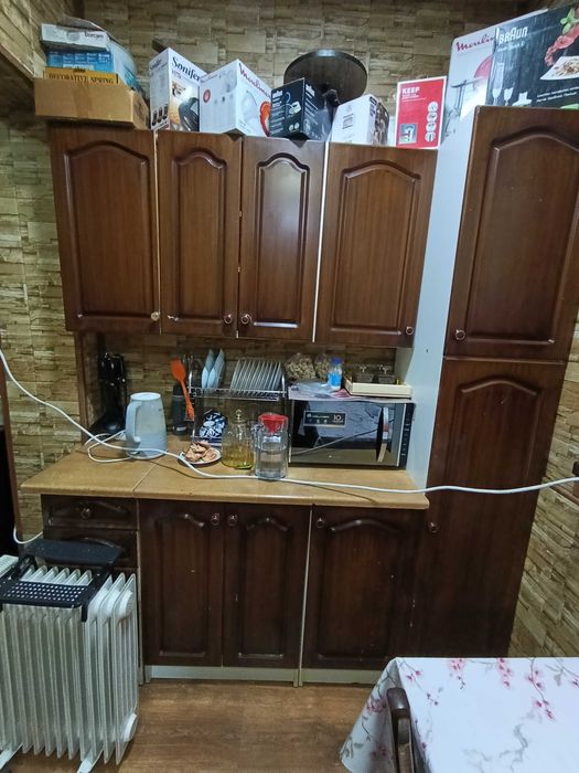 Oshxona mebel yaxshi holatda