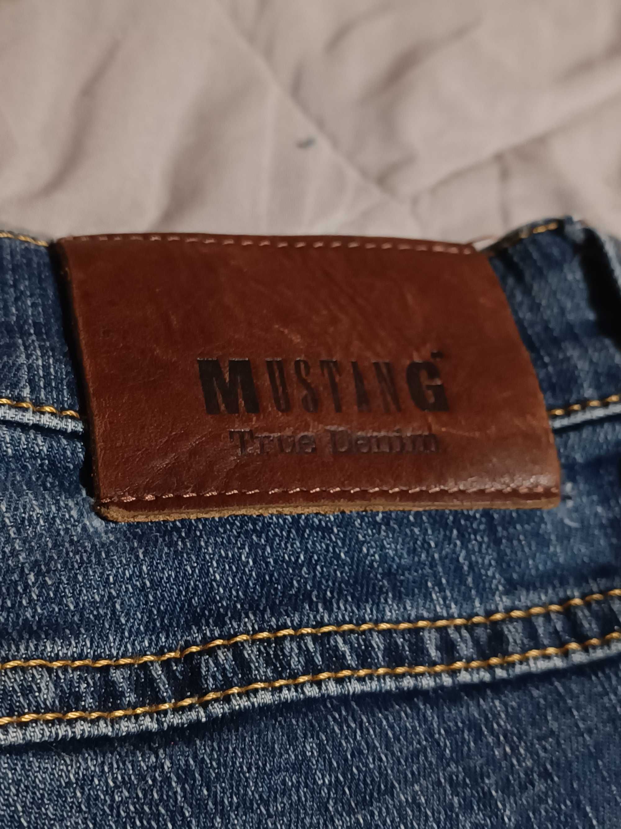 Blugi Mustang vintage