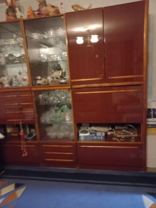 Стенка белорусская продаю не дорого