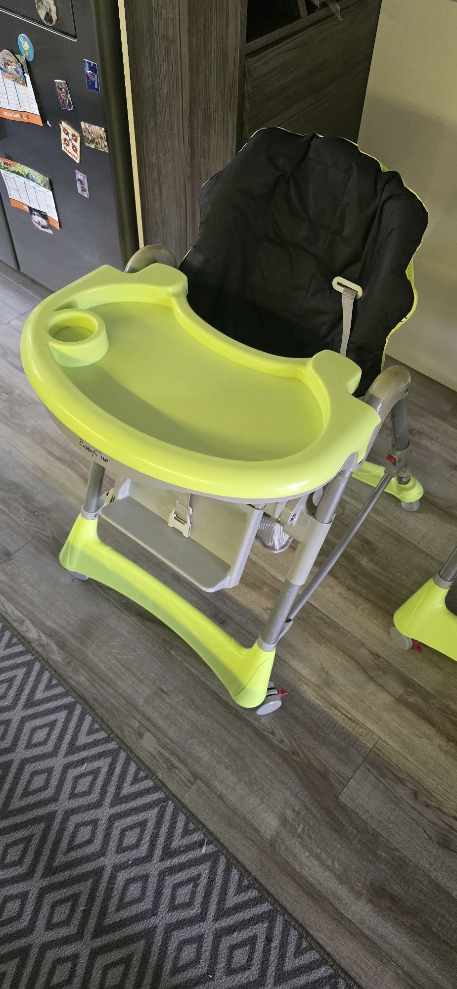 Babyono столче за хранене