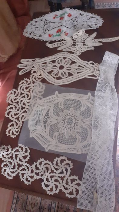 dantela și șnur macrame- fata de masa