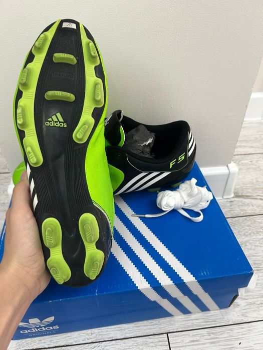 Продаю бутсы adidas original