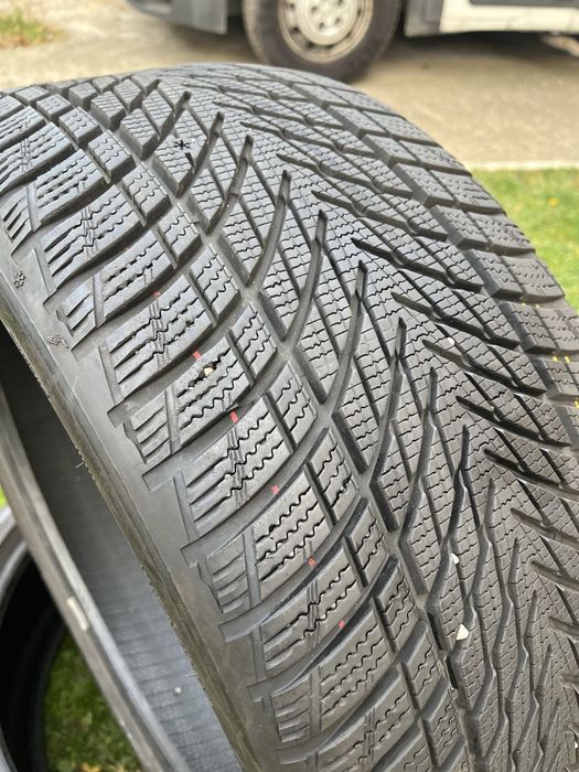 2бр 245/35/19 ЗИМНИ ГУМИ Goodyear Ultra Grip 23ДОТ НОВИ
