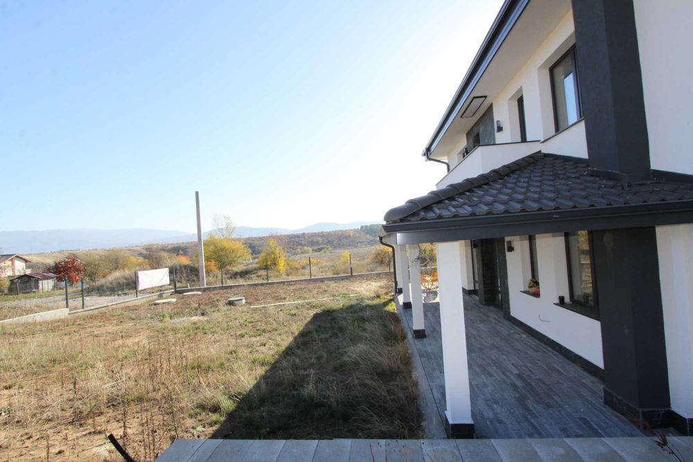 Продава се Къща в с. Гурмазово, Област София-област - 268 кв.м за 1956 €/кв.м - Снимка #10