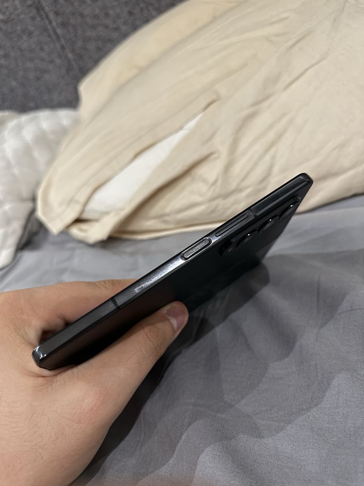 Продам Samsung galaxy fold 4