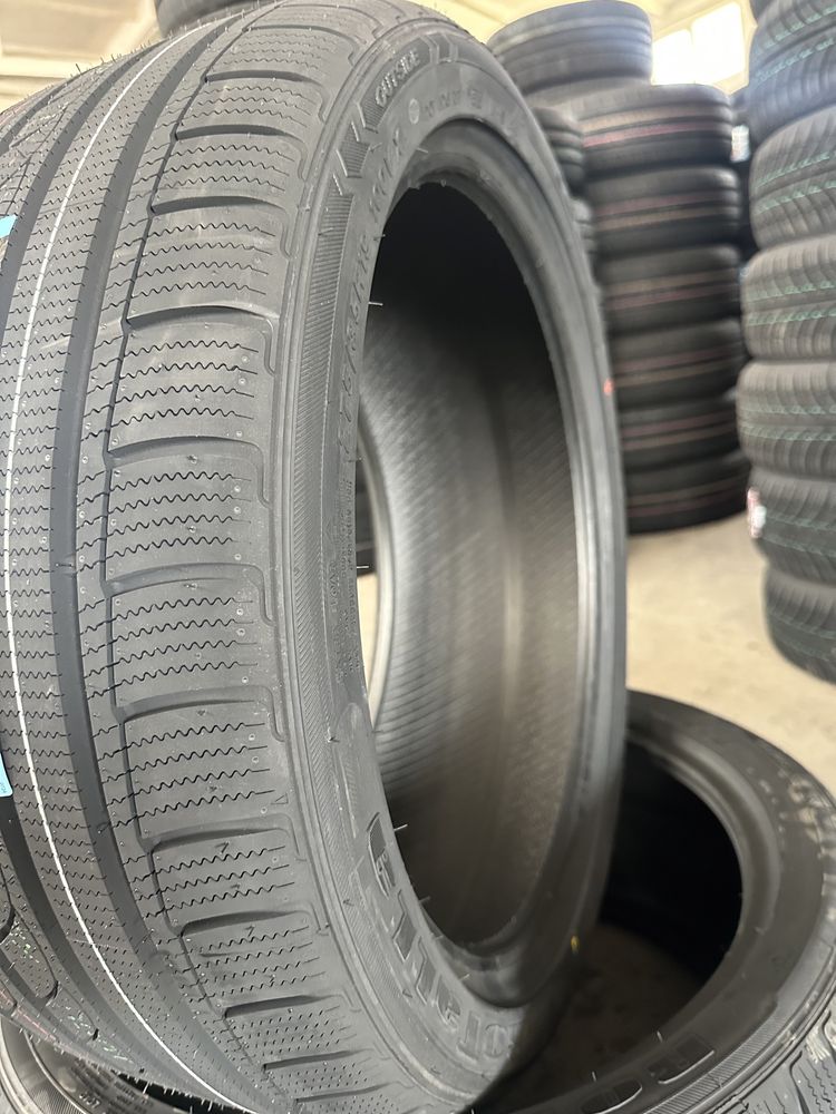 Нови Зимни Гуми Rotalla Ice-Plus S210 275/35R19 100V XL Нов DOT