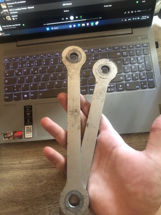 Kit coborare inaltime șa (gsx-r 1000 05’-06’, gs500 (e sau f) 01’-08’)