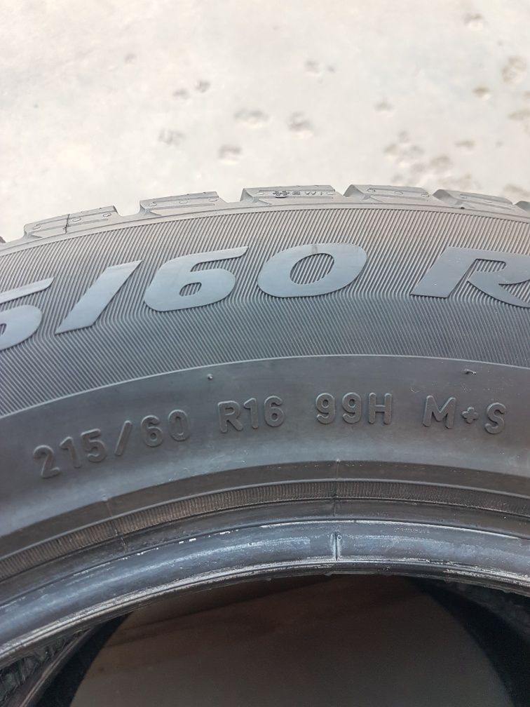 Зимни гуми 2 броя PIRELLI SottoZero3 215 60 R16 дот 2718