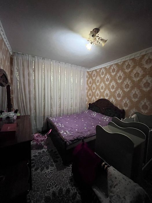 Срочна 3 хонали уй сотилади  (Ангрен)