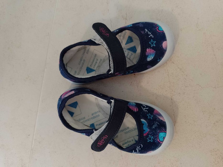 Бебешки пантофи, маратонки, ботушки 21-22 номер, боти 17 номер