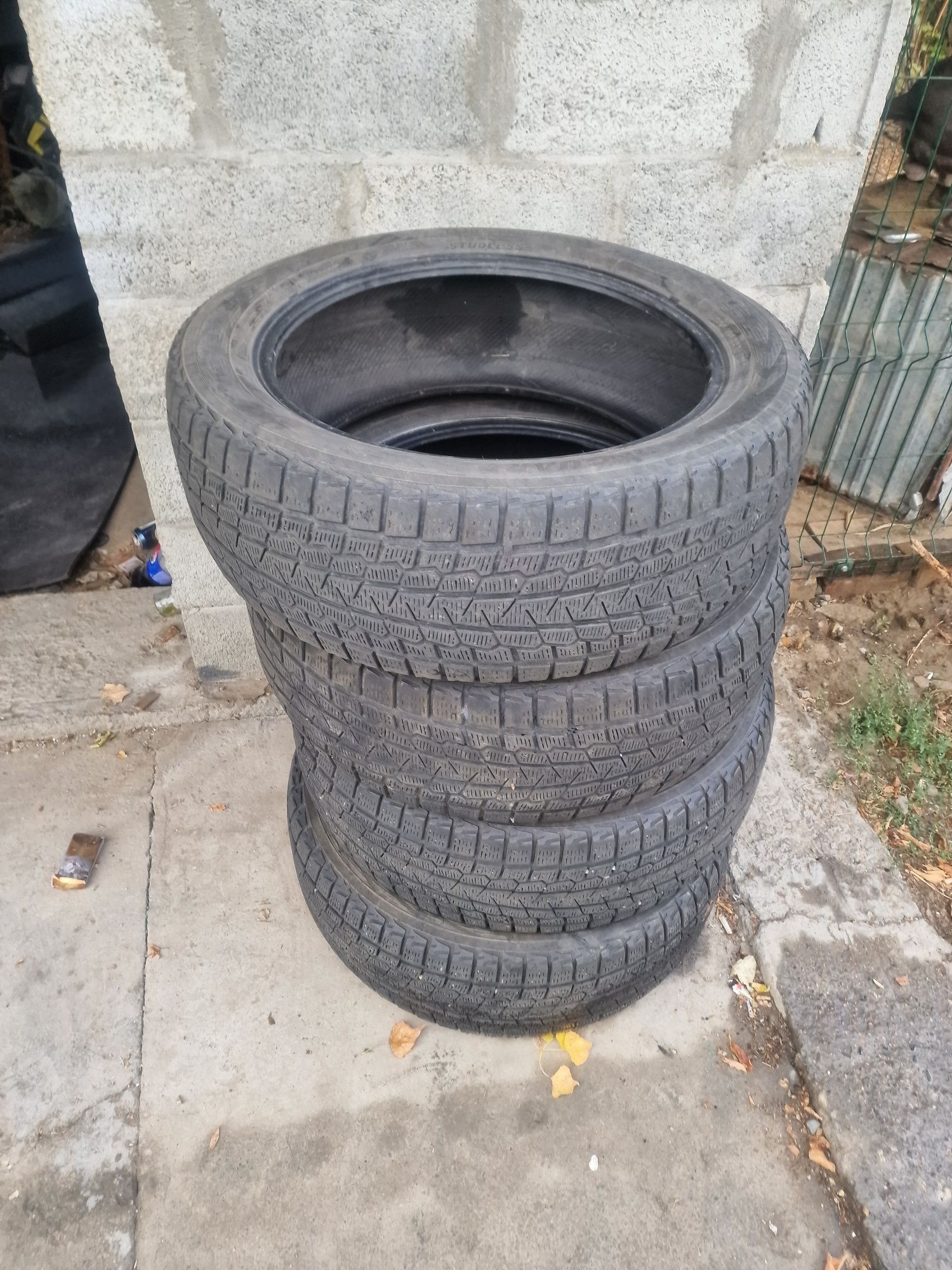 Yokohama R20 235/55 срочно в хорошем состоянии