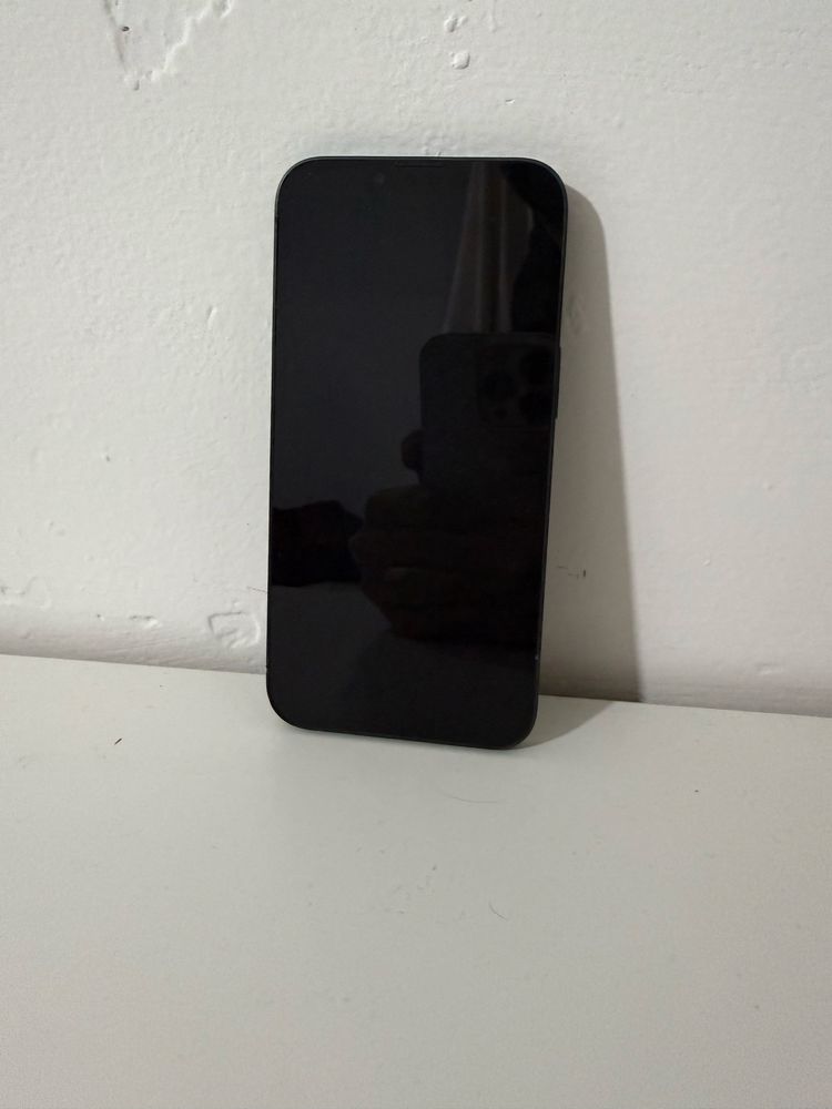 iPhone 13  256gb