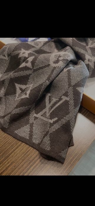 Fular bărbați Louis Vuitton, model 2026