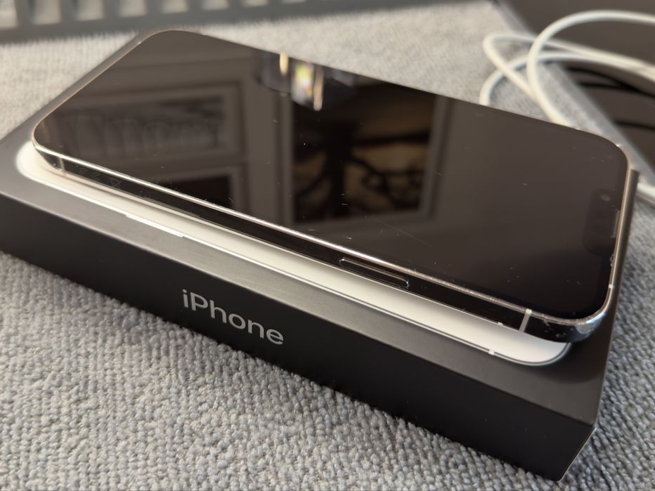 Iphone 13 Pro Max 1TB Silver/ Neverlocked/ Perfect functional