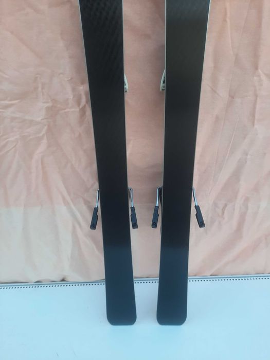 Карвинг детски ски  Salomon QST LUX JR 130 см.