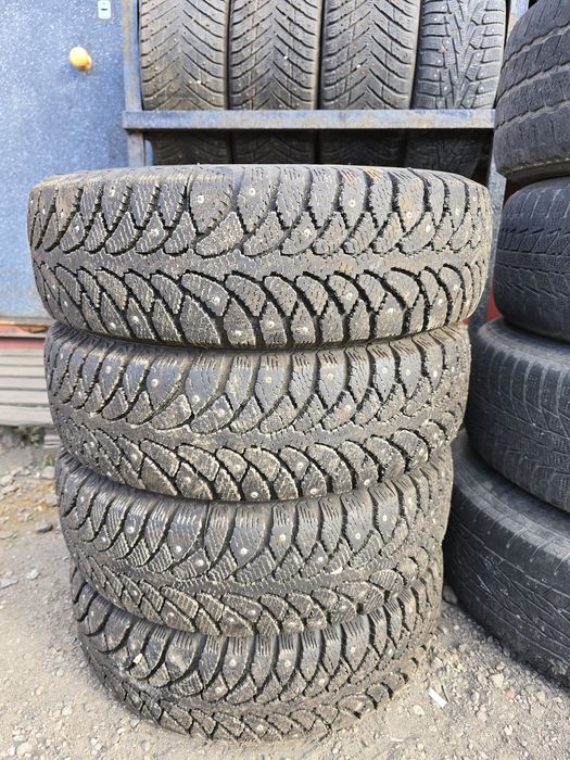 Продам комплект шин на 13
