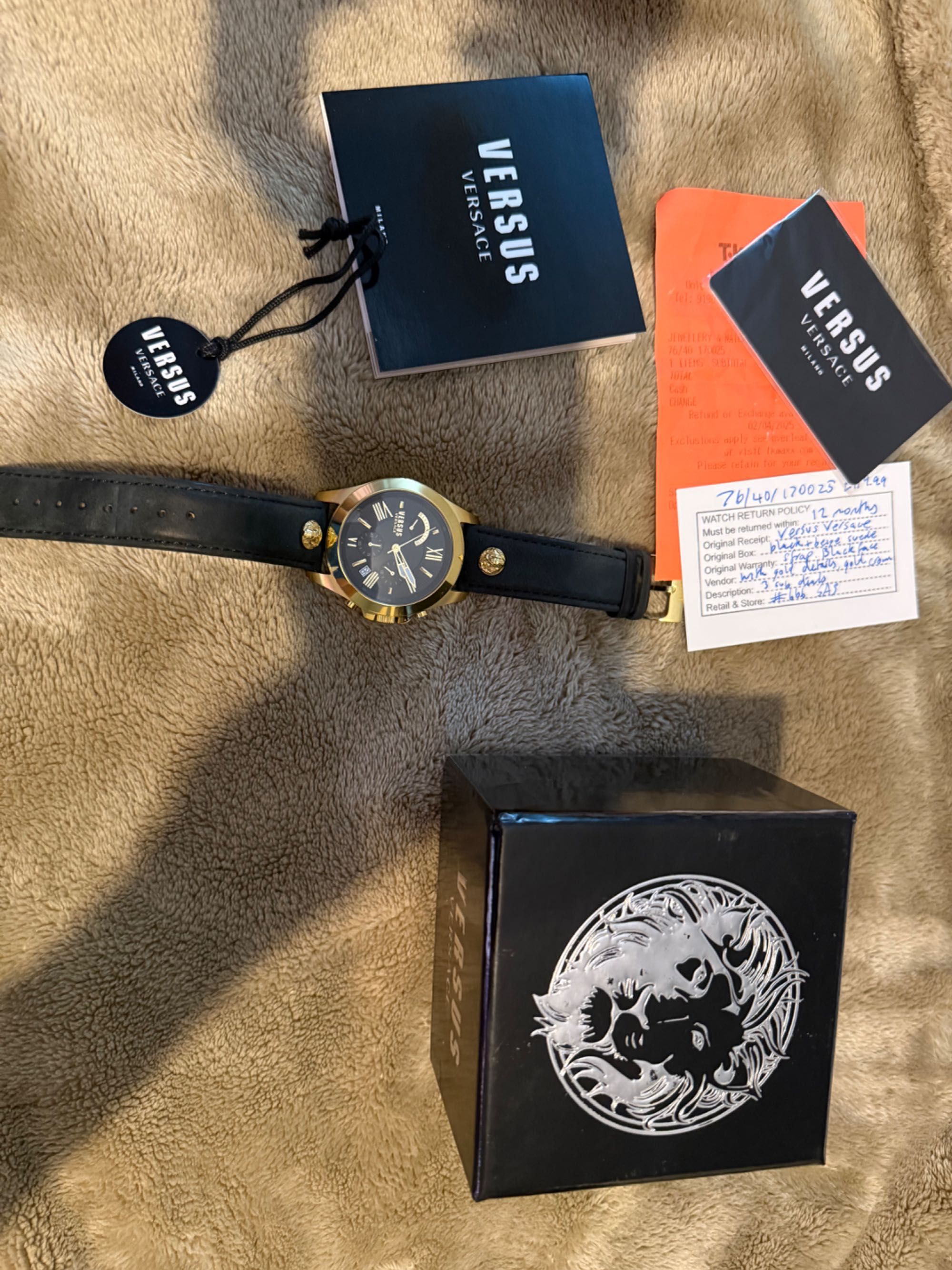 Часовник Versace