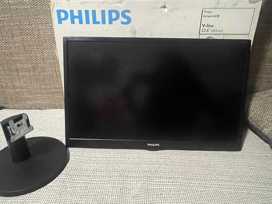Monitor Philips 23.6” Full HD