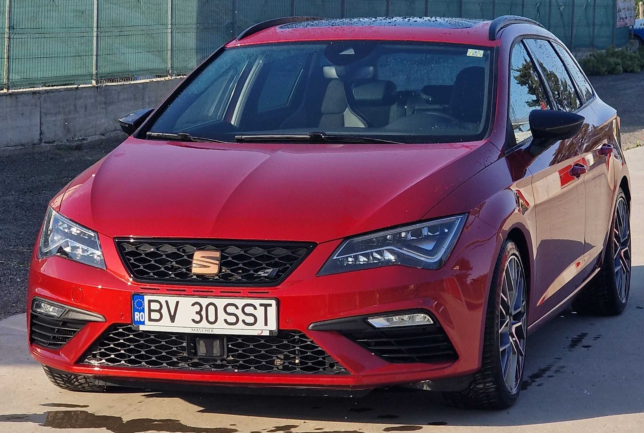 Seat Leon CUPRA ST 300CP 4Drive DSG  Recaro Panorama 4X4