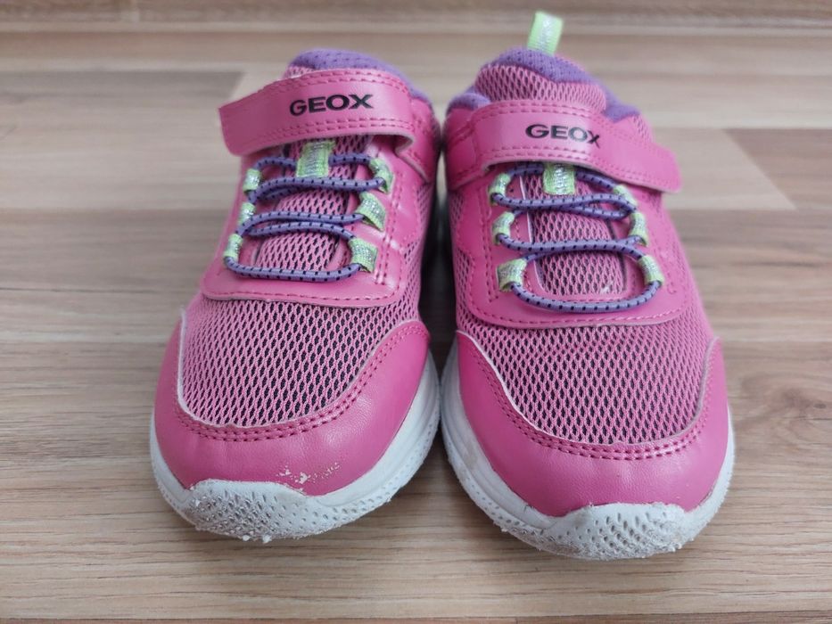 Geox mărimea  28