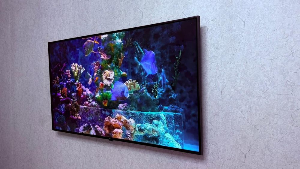 Телевизор LG 130 диагональ