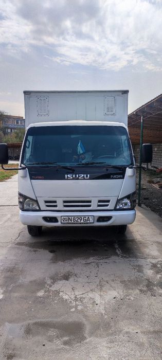 Isuzu NQR 2016 srochna sotiladi