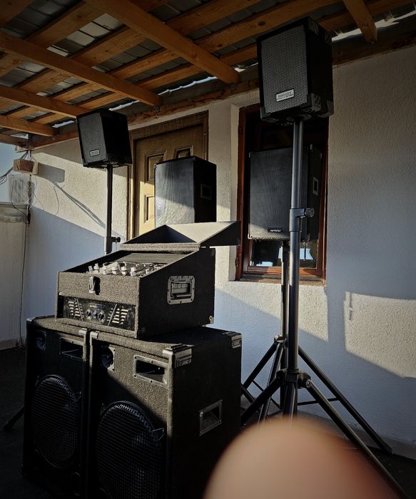 Vând boxe si amplificator cu mixer
