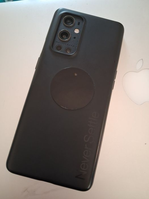 Vând smartphone One Plus 9 pro, impecabil la preț bun!