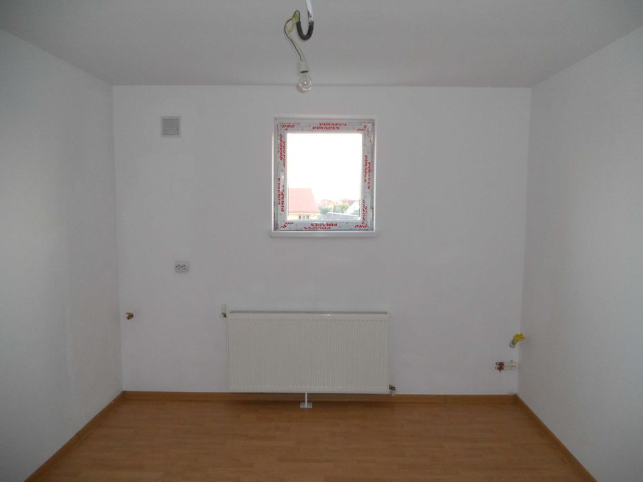 garsoniera ap, 3 camere (100 mp), et 2 in imobil privat, zona Lisimed