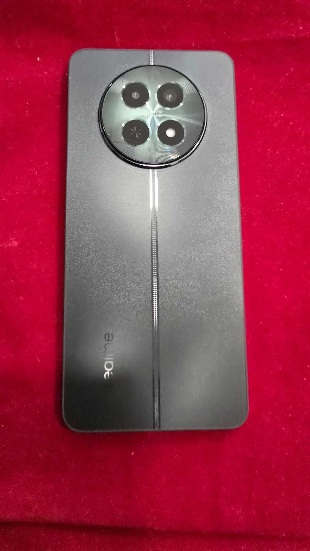 ***ПЕРФЕКТЕН***Realme 12 256GB