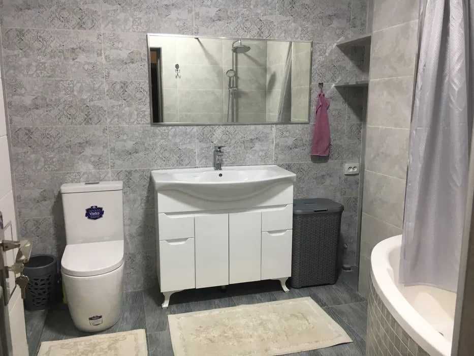 Сдаётся 2-комнатная квартира для семьи рядом Дустлик метро 2/2/9 316*