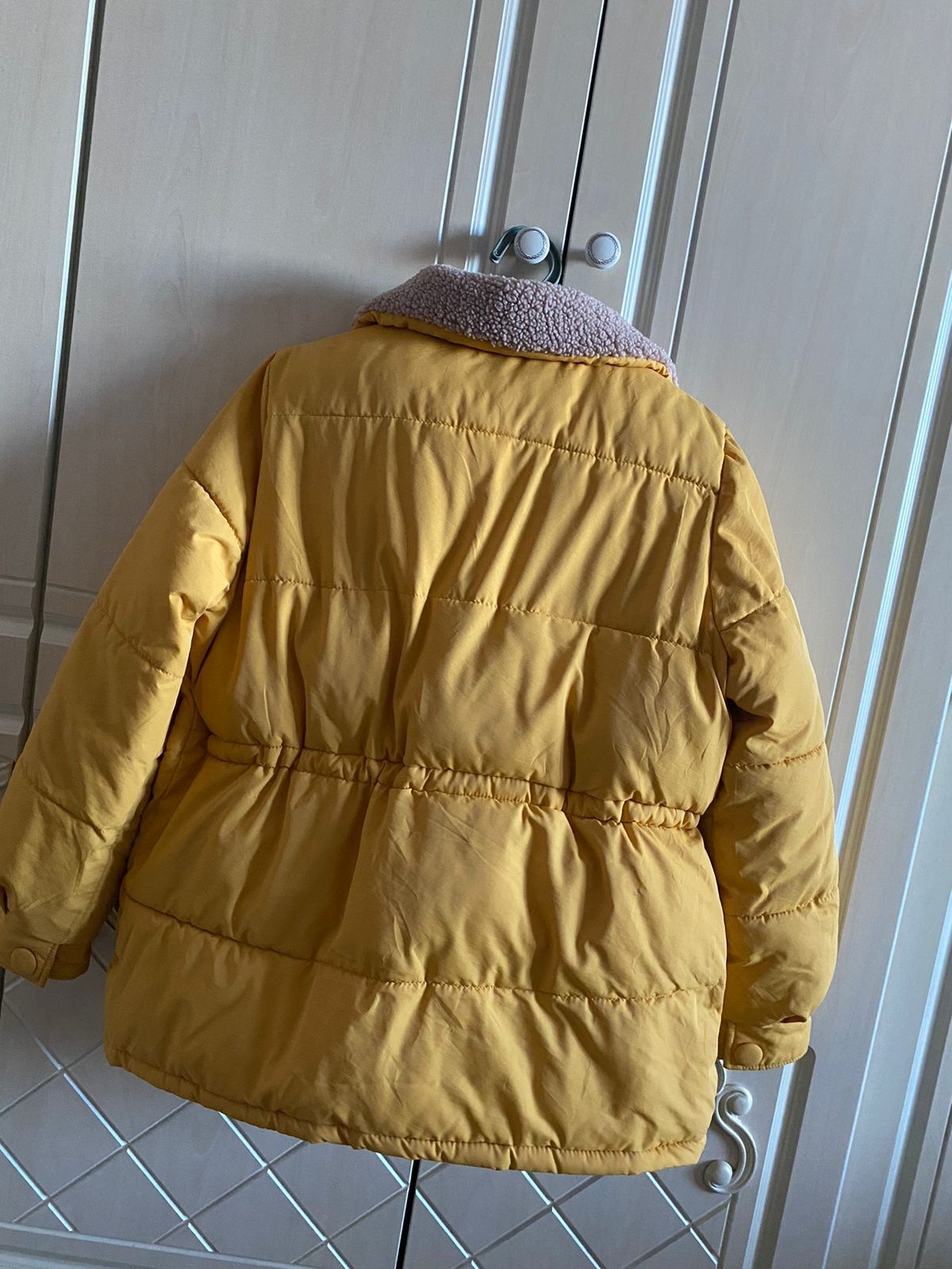 Зимняя укороченная куртка