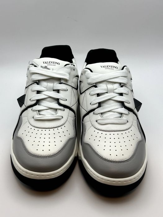 Valentino One Stud Low-Top White/Grey Sneakers