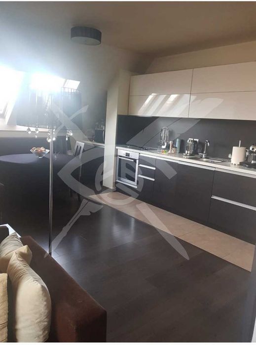 Тристаен апартамент в кв. Витоша № 21823