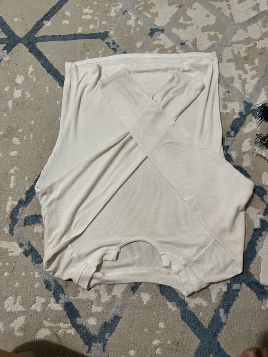 Вещи продам. Все вещи за 7К. 42-44рр. Включая новых