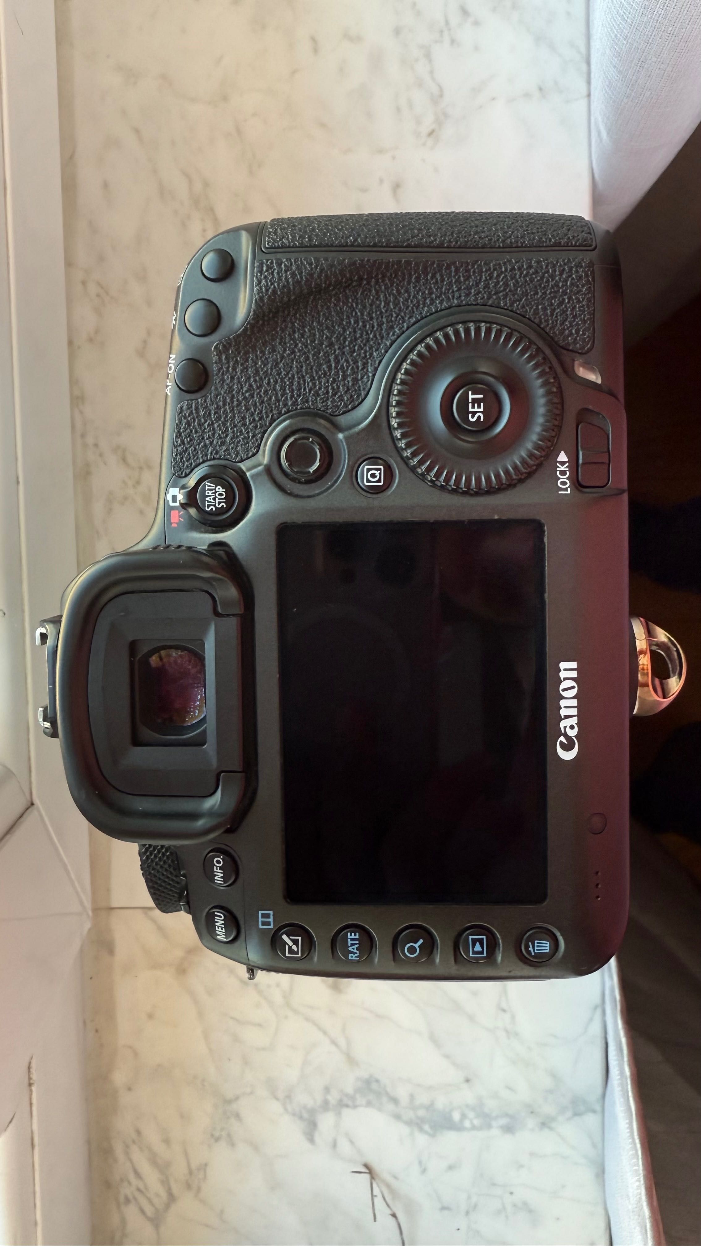 Aparat foto DSLR Canon EOS 5DS R 50.6MP CMOS Body