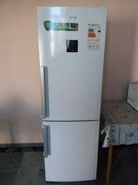 Большой холодильник Artel сенсорный, работает при низком напряжении