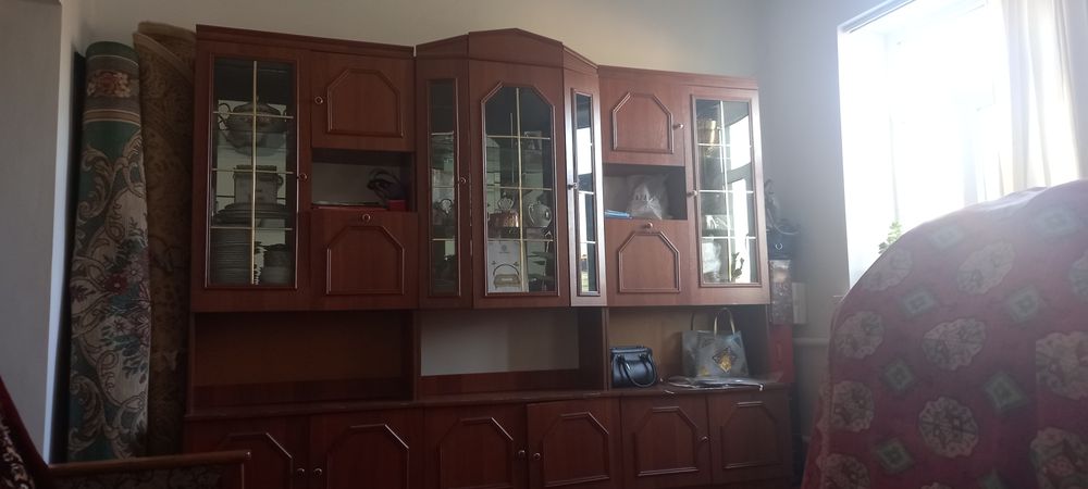 Шкаф-стенка сатылады