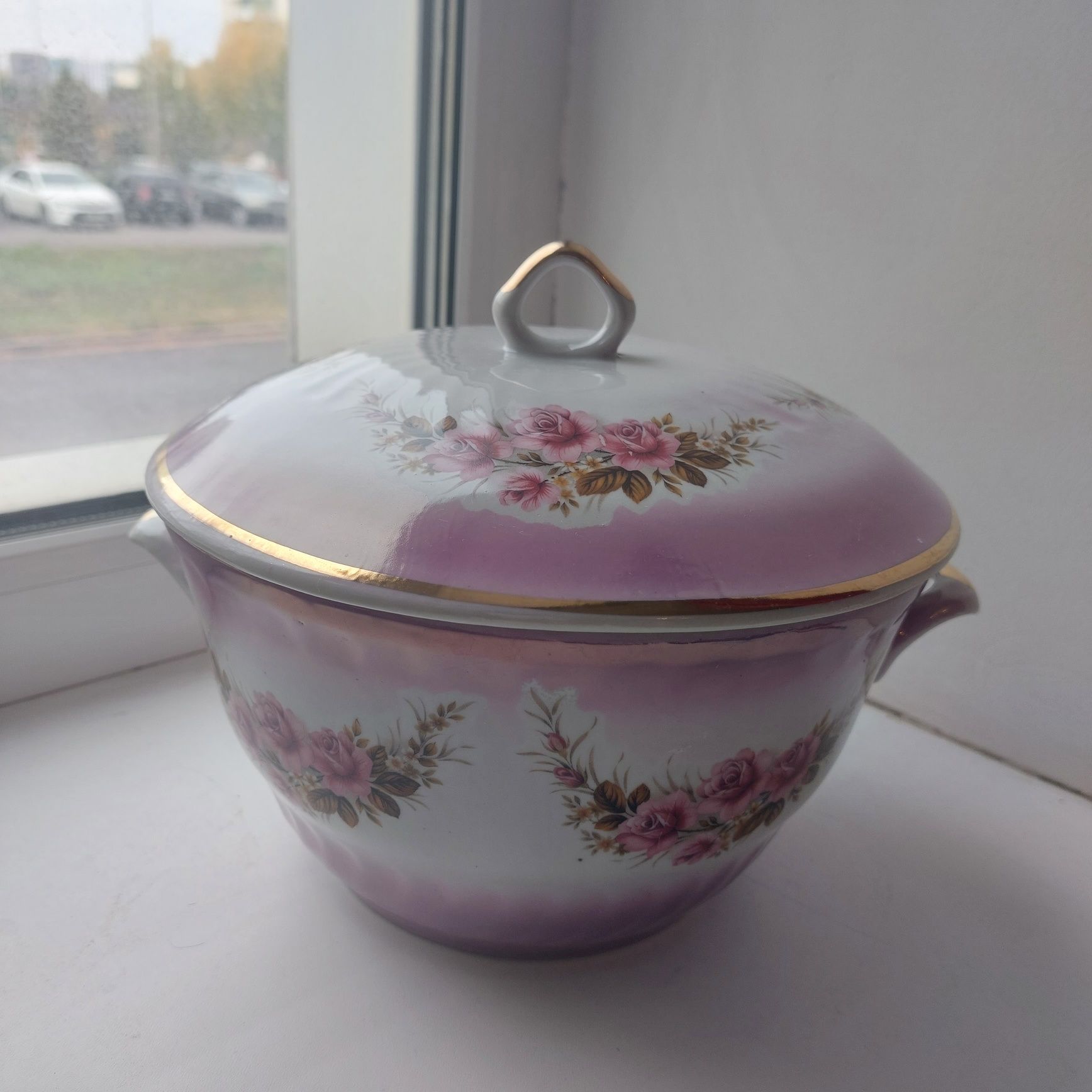 Продам фарфоровую посуду