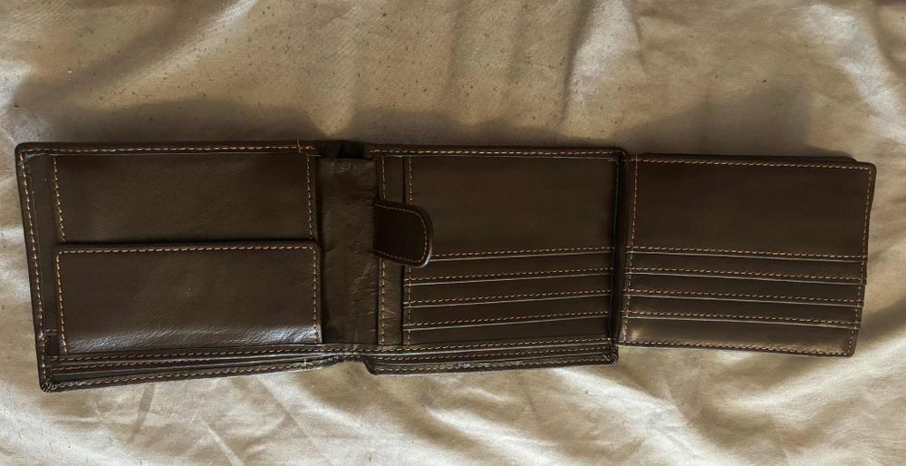 Мъжко кожено портмоне