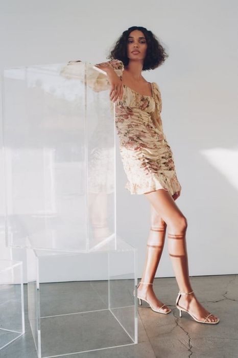 Rochita Zara inflorata