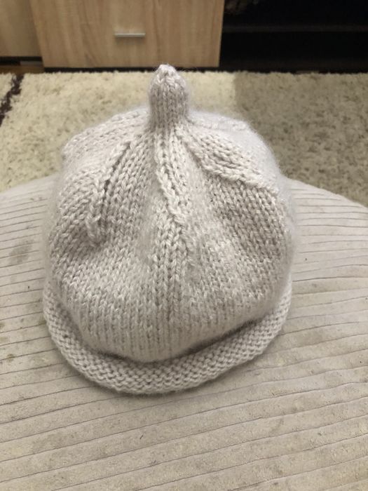 Продам вязаные шапочки