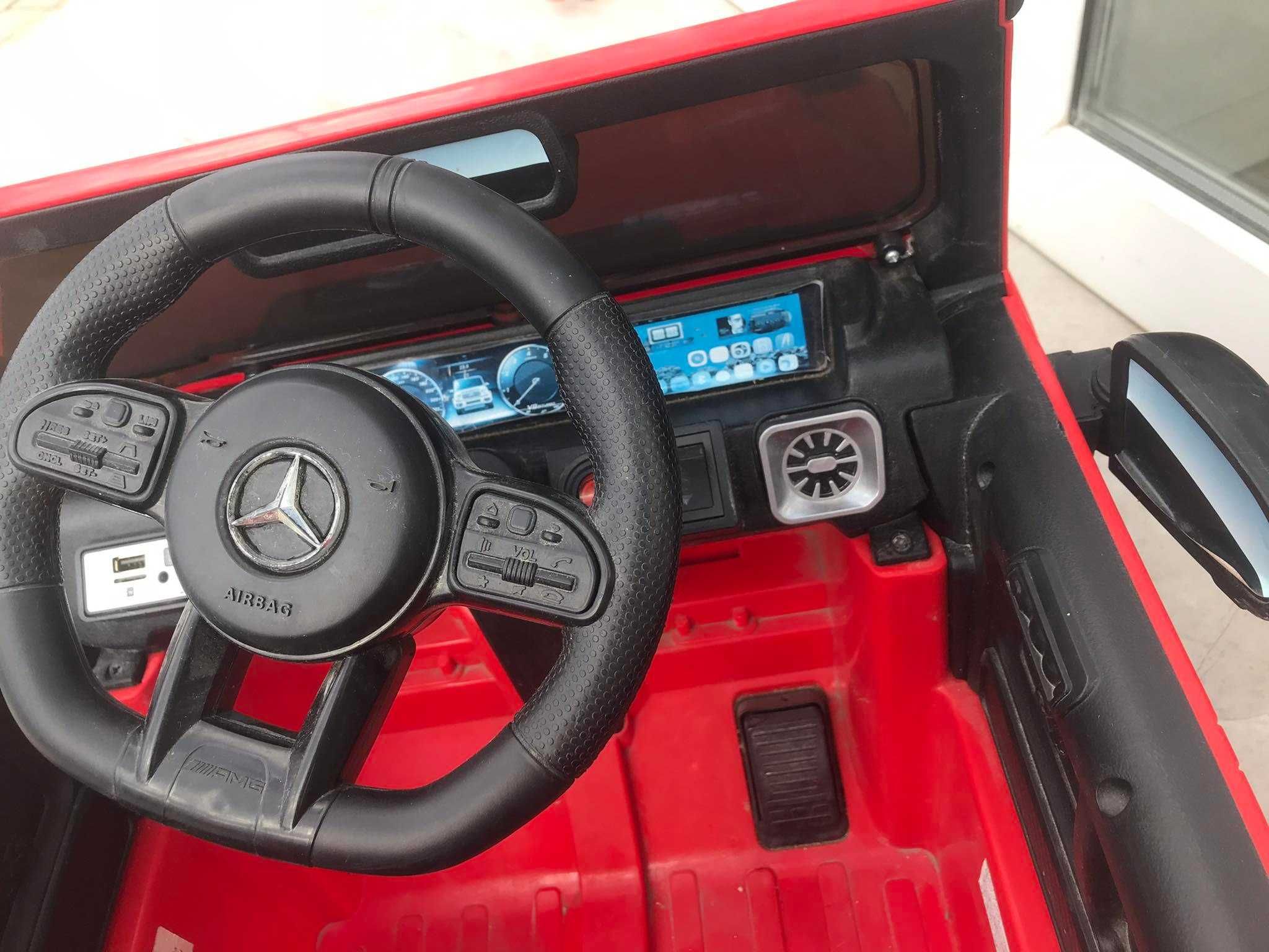 Акумулаторен джип Mercedes G63 AMG с кожена седалка и оварящи се врати