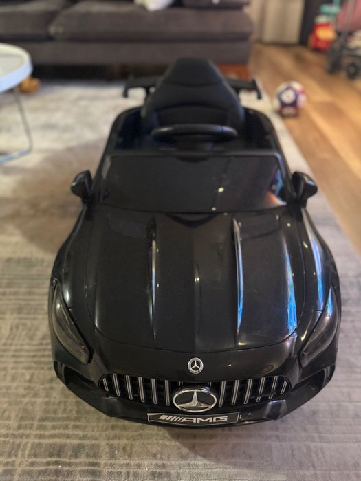 Акумулаторна кола Mercedes Benz AMG GTR, 12V с меки гуми и кож.седалка