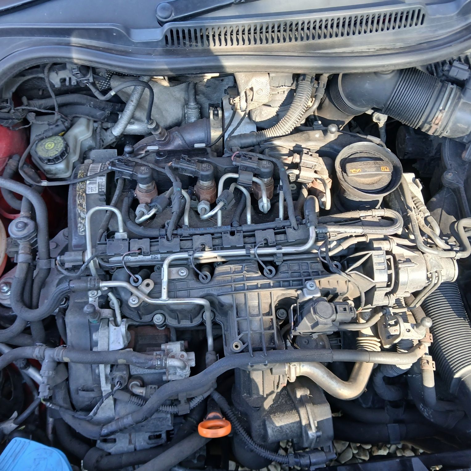 Piese vw polo 6r 1.6 tdi cay motor cutie jante bara portiera capota